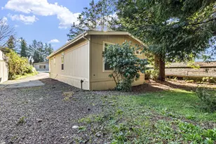 98041 Hall Way Rd, Brookings, OR 97415 - Photo 17