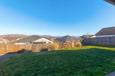 110 Linton Way, Eagle Point, OR 97524 - Photo 35