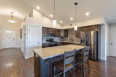 110 Linton Way, Eagle Point, OR 97524 - Photo 3