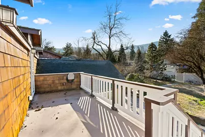 285 Beach Street, Ashland, OR 97520 - Photo 29