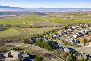 4102 Hidden Valley Ct, Medford, OR 97504 - Photo 53