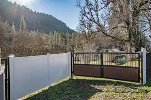 26960 Hwy 62, Trail, OR 97541 - Photo 29