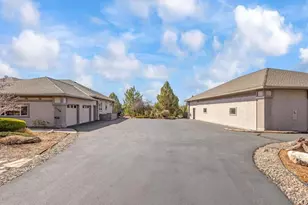 2158 SE Blue Skies Ln, Prineville, OR 97754 - Photo 3