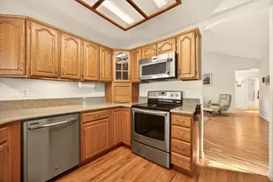 4661 Torrey Pines Dr, Medford, OR 97504 - Photo 13