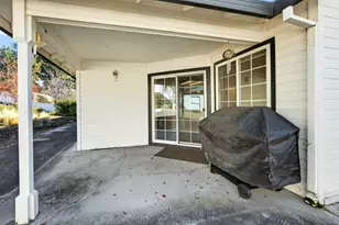 4661 Torrey Pines Dr, Medford, OR 97504 - Photo 33