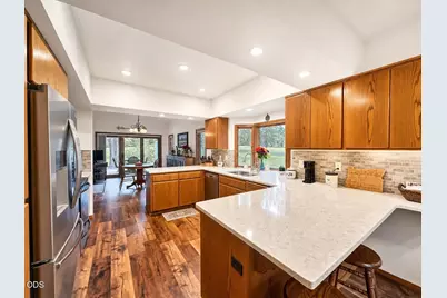 60716 Willow Creek Loop, Bend, OR 97702 - Photo 5