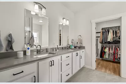 672 Nobility Drive, Medford, OR 97501 - Photo 17