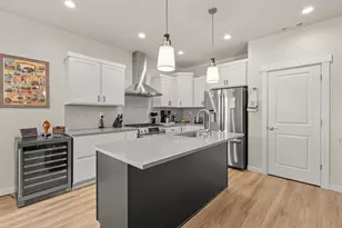 672 Nobility Dr, Medford, OR 97501 - Photo 11