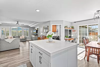 981 Garden Springs Circle, Medford, OR 97504 - Photo 11