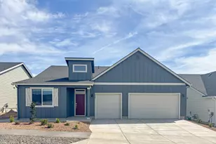 2548 NW Redwood Ave, Redmond, OR 97756 - Photo 1