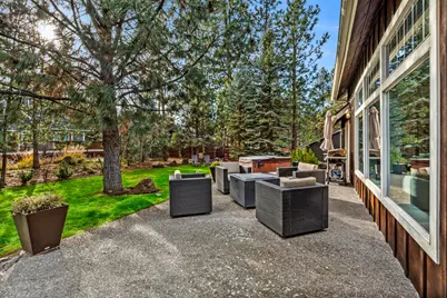 693 E Tyler Avenue, Sisters, OR 97759 - Photo 37