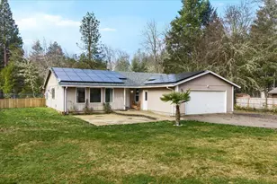 310 S Kerby Ave, Cave Junction, OR 97523 - Photo 3