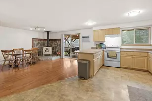 310 S Kerby Ave, Cave Junction, OR 97523 - Photo 9