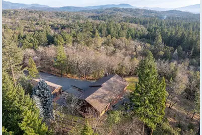 711 Cienaga Lane, Grants Pass, OR 97526 - Photo 45