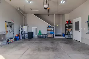 1130 Stanford Ave, Medford, OR 97504 - Photo 39