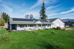 1273 SE 4th Ave, Mill City, OR 97360 - Photo 3