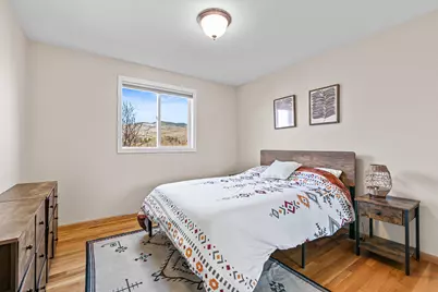 185 E Nevada Street, Ashland, OR 97520 - Photo 21