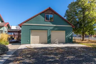 1627 SE Lynn Blvd, Prineville, OR 97754 - Photo 3