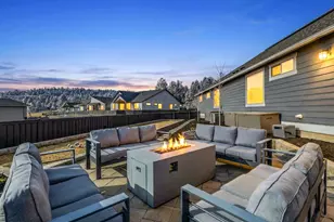 2984 NW Hidden Rdg Dr, Bend, OR 97703 - Photo 1