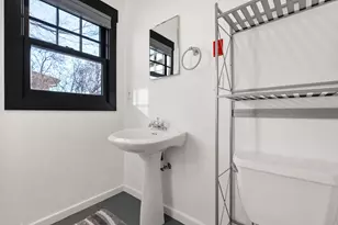 15 NW Franklin Ave, Bend, OR 97703 - Photo 21