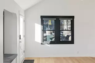 15 NW Franklin Ave, Bend, OR 97703 - Photo 9