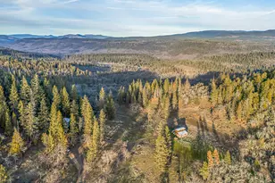 1140 Crowfoot Rd, Eagle Point, OR 97524 - Photo 3