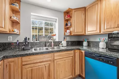 719 SW I Street, Grants Pass, OR 97526 - Photo 7