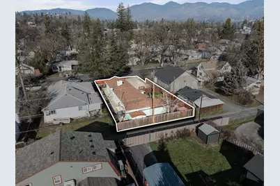 719 SW I Street, Grants Pass, OR 97526 - Photo 35