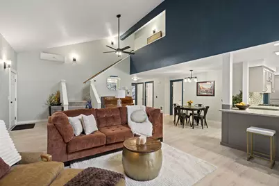 20275 Rogers Road, Bend, OR 97703 - Photo 7