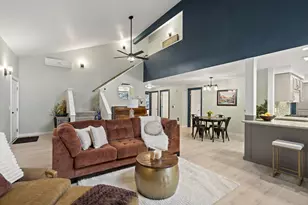 20275 Rogers Rd, Bend, OR 97703 - Photo 7