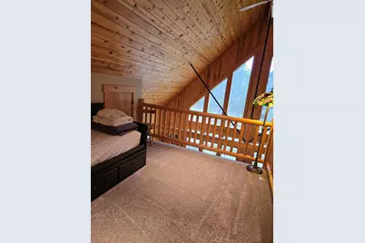 8861 Cliff Swallow Drive, Redmond, OR 97756 - Photo 19