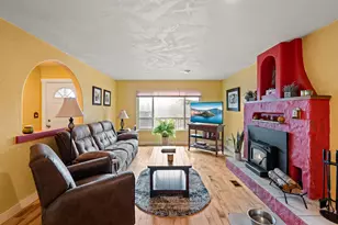 450 Crestview Loop, Grants Pass, OR 97527 - Photo 5