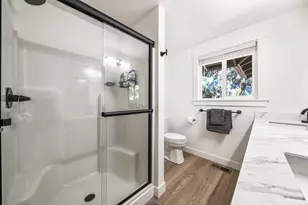 2010 SW Reindeer Ave, Redmond, OR 97756 - Photo 41