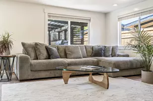 2010 SW Reindeer Ave, Redmond, OR 97756 - Photo 17