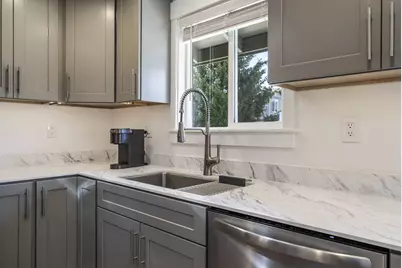 2010 SW Reindeer Avenue, Redmond, OR 97756 - Photo 23