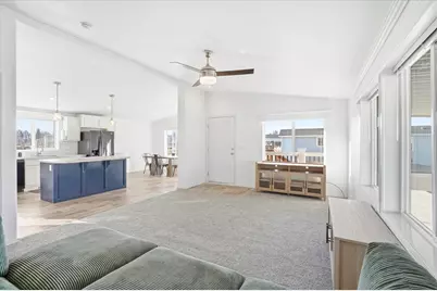 [Address not provided], Phoenix, OR 97535 - Photo 5