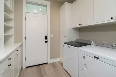 775 NE Franklin Avenue, Bend, OR 97701 - Photo 23