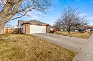 5725 Judy Ct, Klamath Falls, OR 97603 - Photo 3