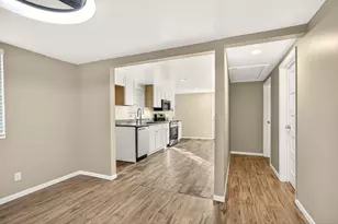 620 Berrydale Ave, Medford, OR 97501 - Photo 5