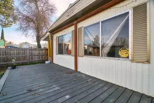 421 Stevens Rd, Eagle Point, OR 97524 - Photo 21