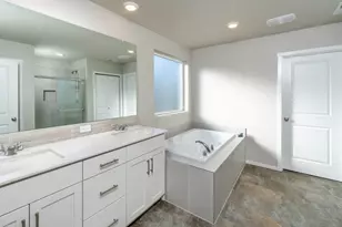 20513 SE Byron Ave, Bend, OR 97702 - Photo 3