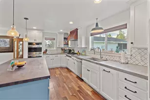 3990 Jerome Prairie Rd, Grants Pass, OR 97527 - Photo 5