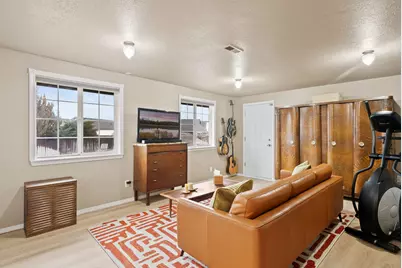 3169 SW Reindeer Court, Redmond, OR 97756 - Photo 13