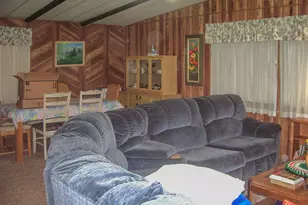 1061 Lee Roze Ln, Grants Pass, OR 97527 - Photo 5