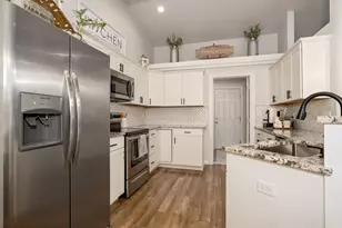 3617 Cedar Links Dr, Medford, OR 97504 - Photo 9