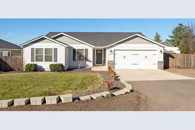 3617 Cedar Links Drive, Medford, OR 97504 - Photo 1