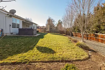 3617 Cedar Links Drive, Medford, OR 97504 - Photo 23