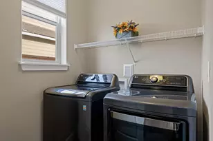 21191 SE Kayla Ct, Bend, OR 97702 - Photo 15