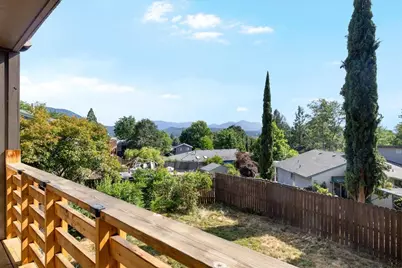 956 NE Beacon Drive, Grants Pass, OR 97526 - Photo 23