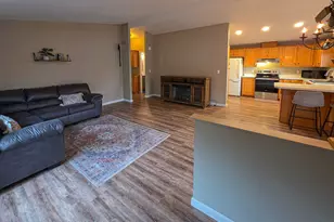 108 Whispering Willow Dr, Grants Pass, OR 97527 - Photo 5